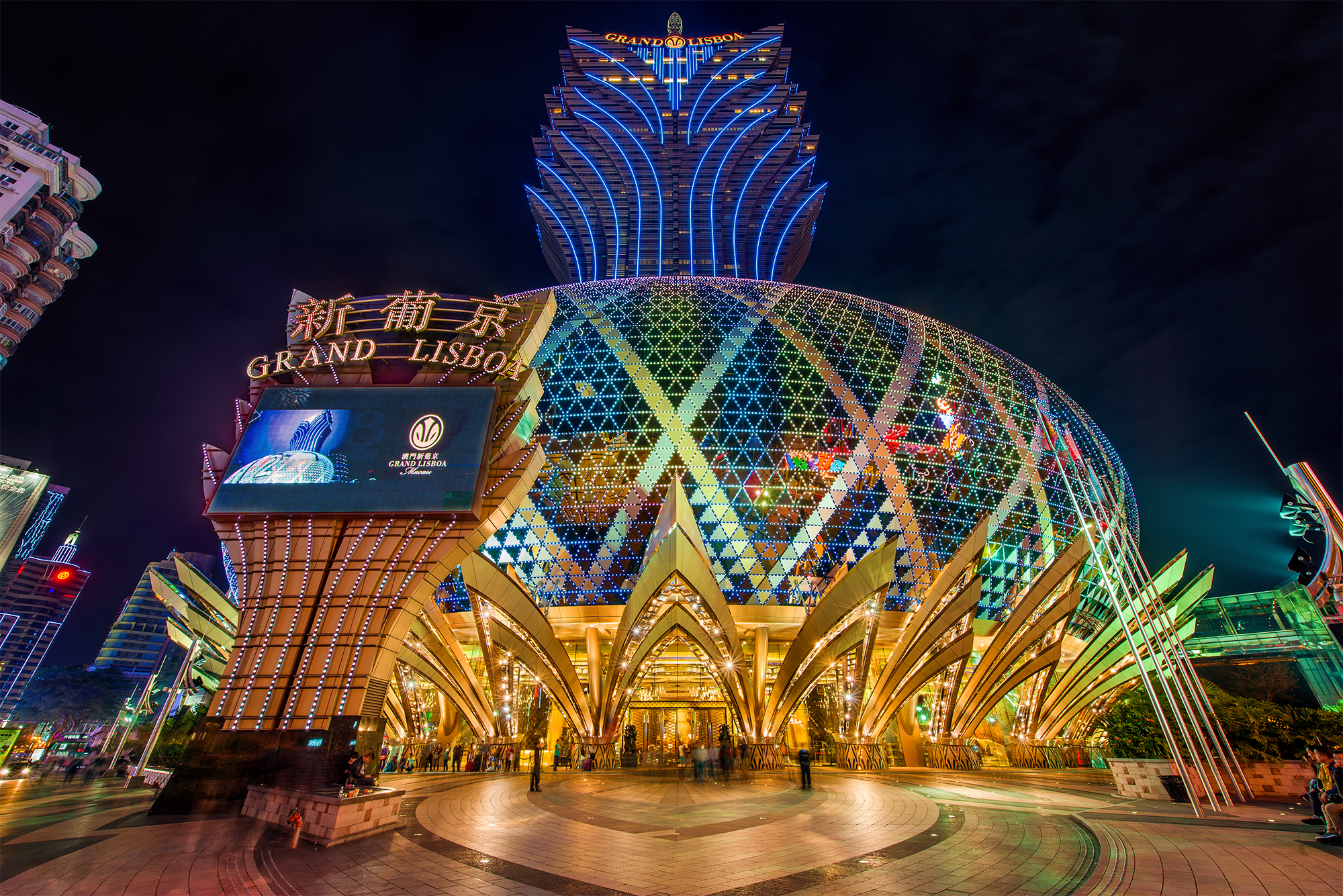 Macau casino revenue falls for the third straight month, why?