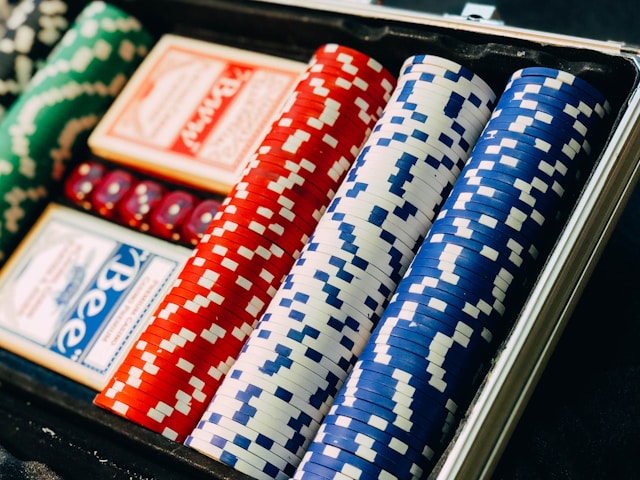 Gold Coins (GCs) Vs. Sweeps Coins (SCs) in Sweepstakes Casinos